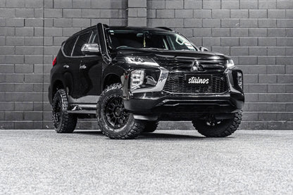 STAINOS Mitsubishi Pajero 2020+ Short Entry Snorkel Kit