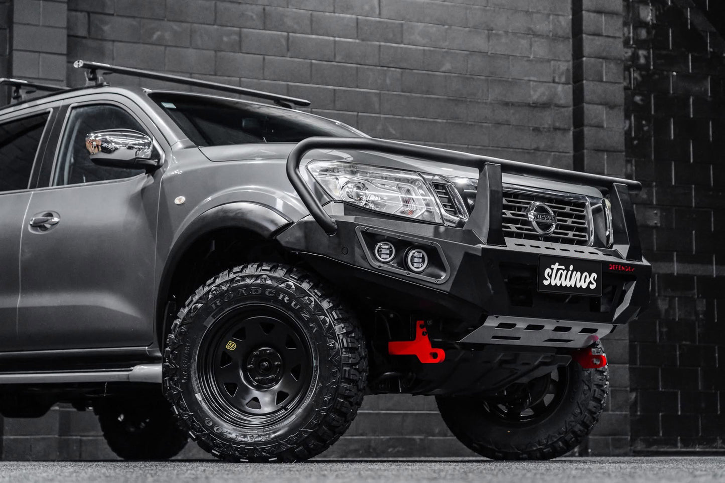 DEFENDER 4X4 Triple Loop Bull-Bar to suit 2015 – 2021 Nissan Navara