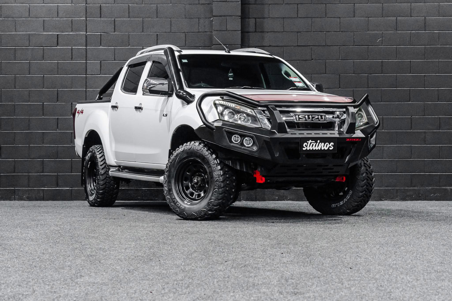 STAINOS Isuzu DMAx 2012-2019 Mid Entry Snorkel Kit
