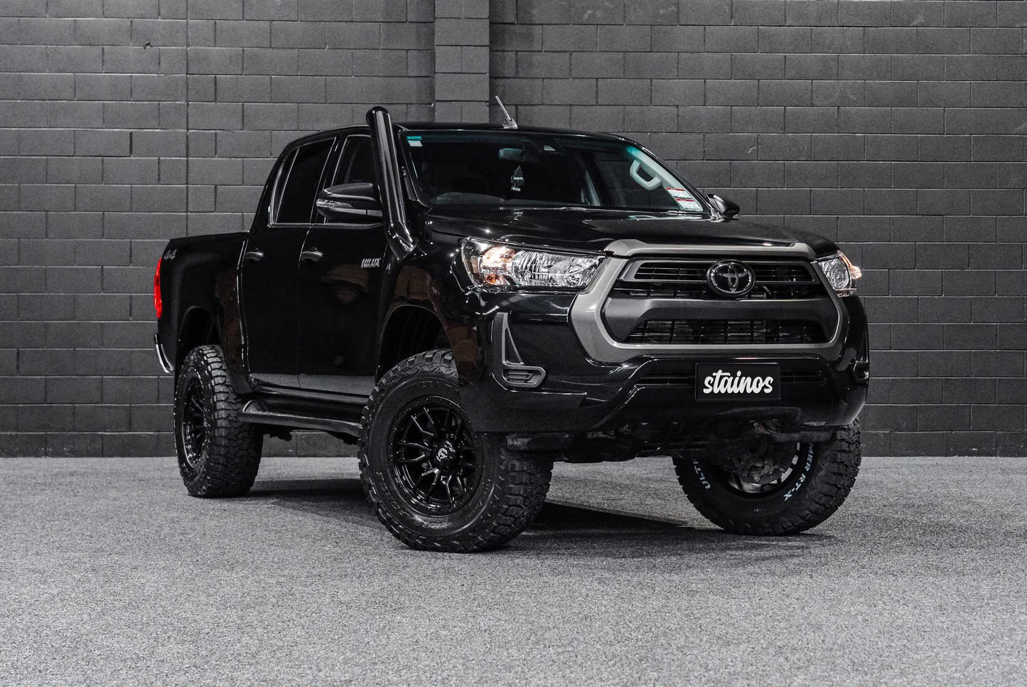 STAINOS Toyota N80 Hilux 2015+ Short Entry Snorkel Kit