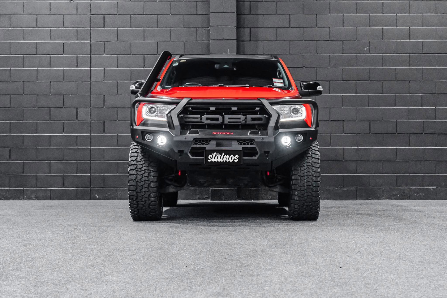 DEFENDER 4X4 Loop Bull-Bar to suit 2015 - 2022 Ford Everest