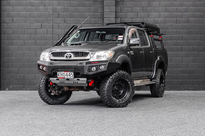 DEFENDER OFF-ROAD – TOYOTA HILUX 2005-2011 2″ SUSPENSION LIFT KIT – FRONT + REAR