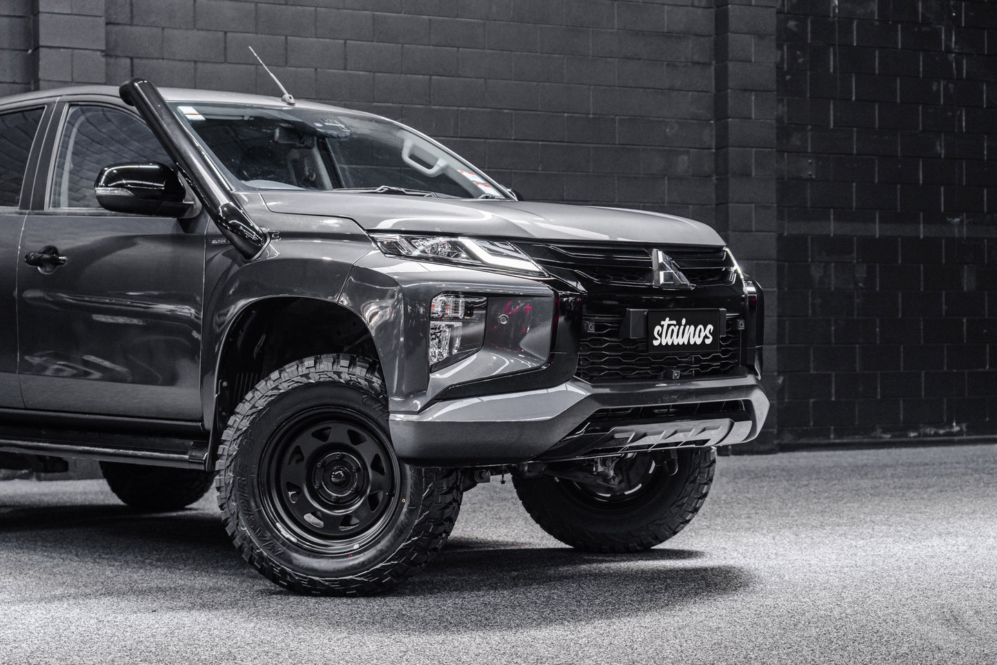STAINOS Mitsubishi Triton 2019+ Short Entry Snorkel Kit
